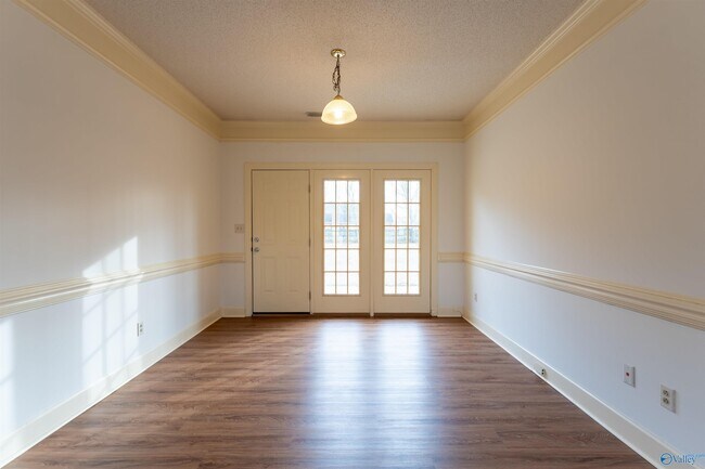 Building Photo - 106 Cranberry Way