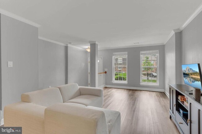 Building Photo - 3829 Chesterwood Dr