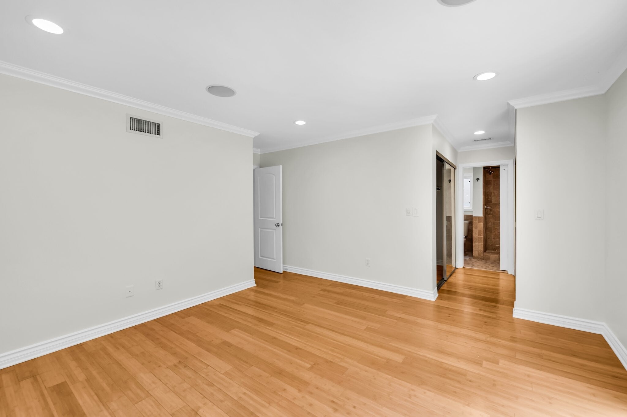Building Photo - 13004 Lull St