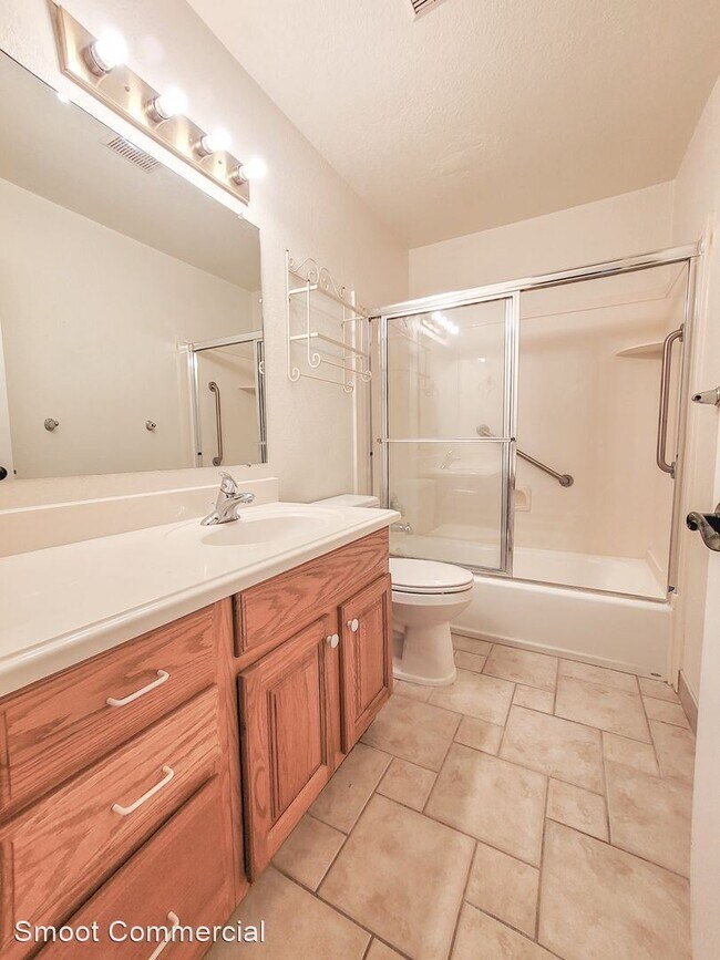 Building Photo - 2 br, 1 bath House - 166 West 200 North #1