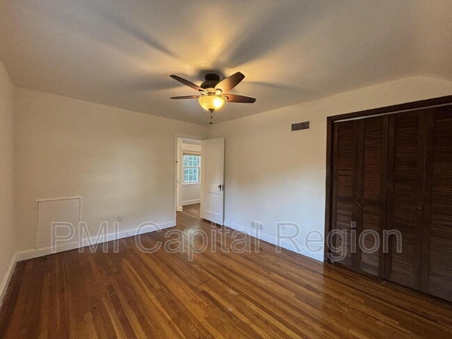 Building Photo - 8710 Maywood Ave