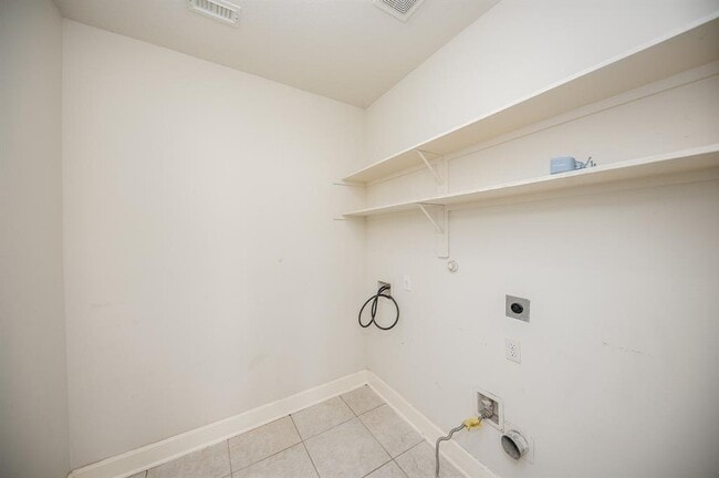 Building Photo - 5839 Sonoma Ridge