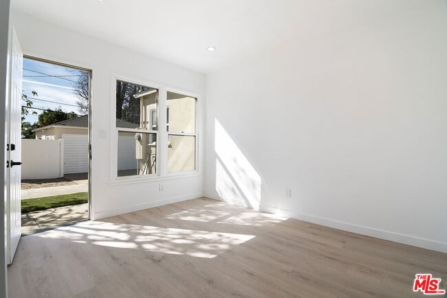 Building Photo - 17638 Welby Way