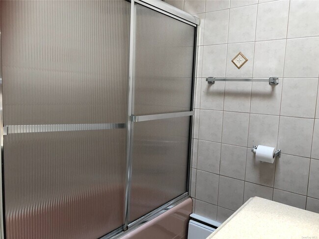 Building Photo - 61-29-61219 219th St