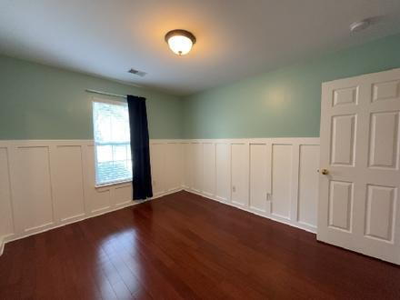 Building Photo - 118 Towering Pine Dr