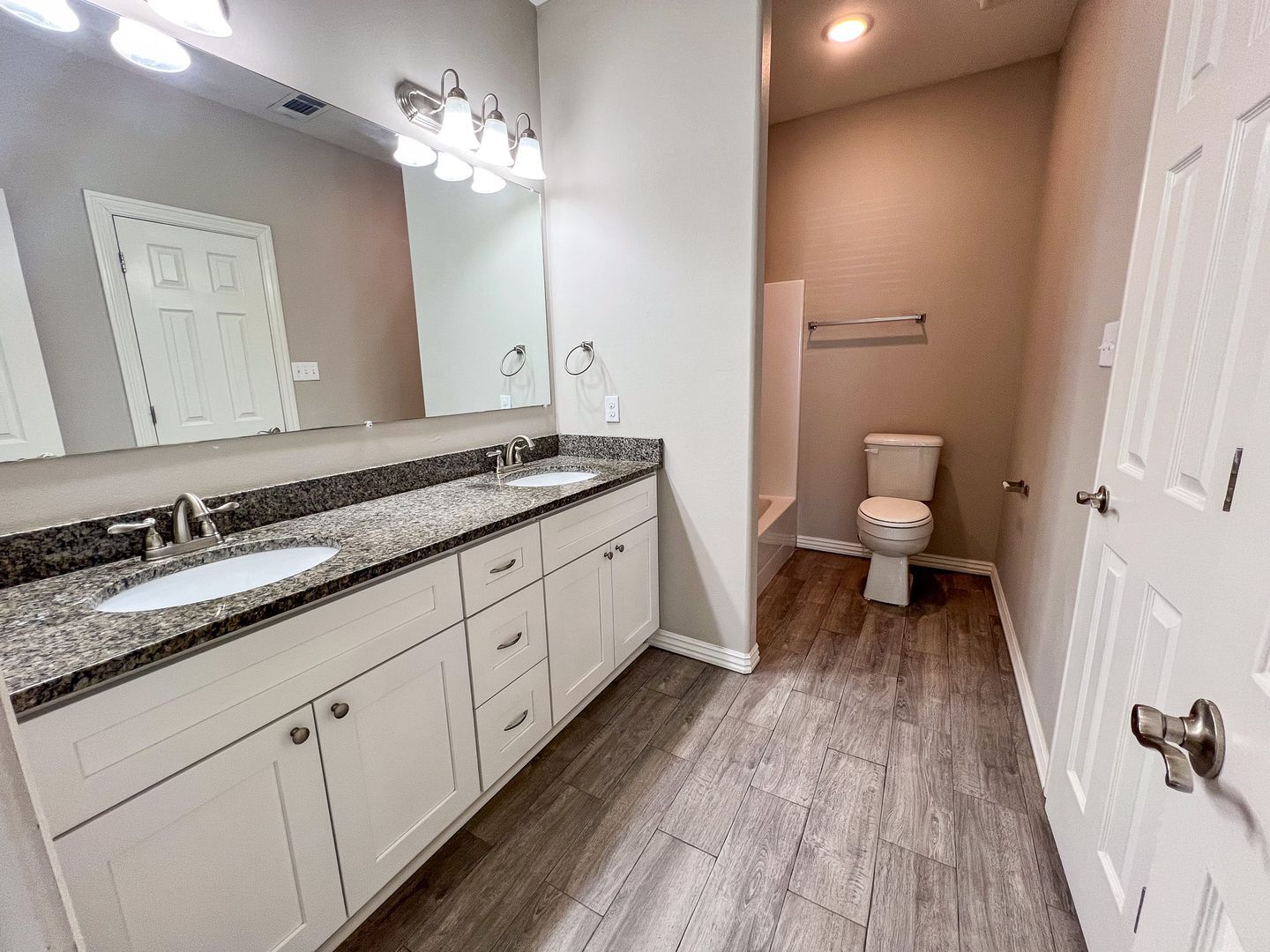 Building Photo - 6705 MARIBETTE RD