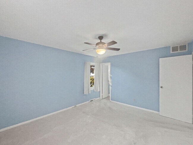 Building Photo - Charming Brick Ranch Home in Woodlea Acres