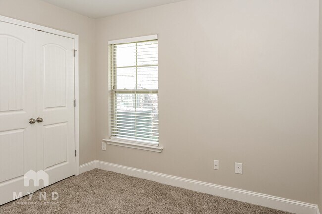 Building Photo - 136 Pitts Griffin Drive