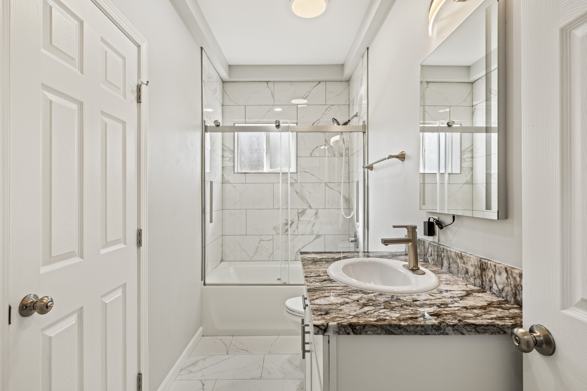 Building Photo - 812 2nd Ave N