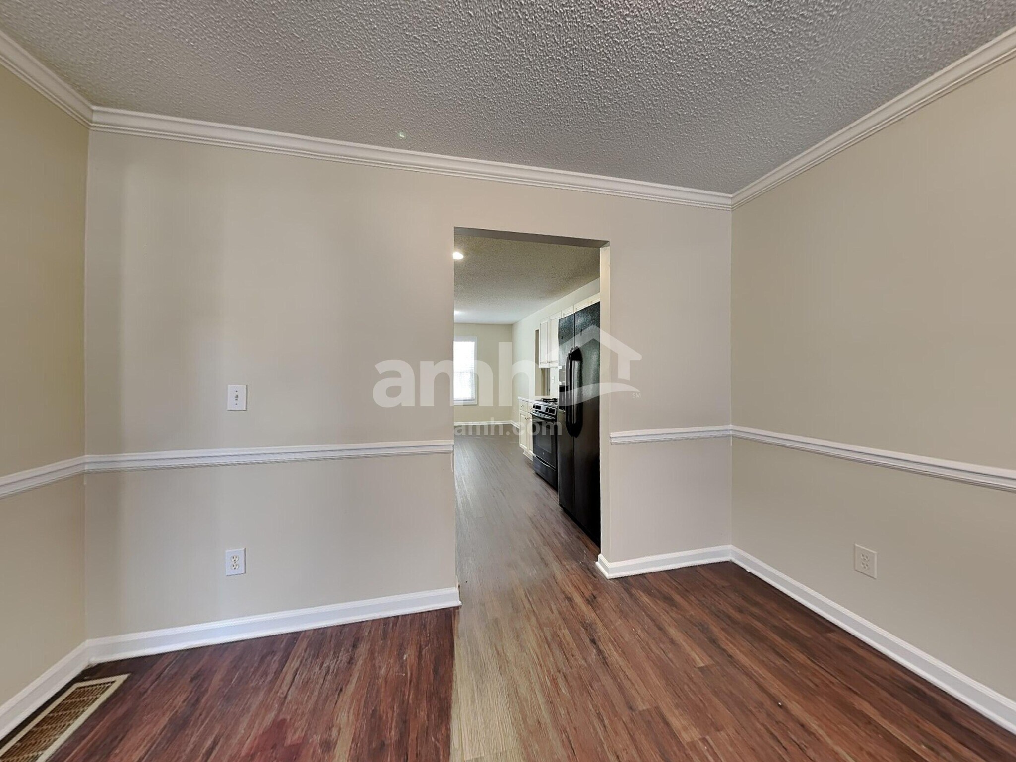 Building Photo - 3951 Saint George Ter SW