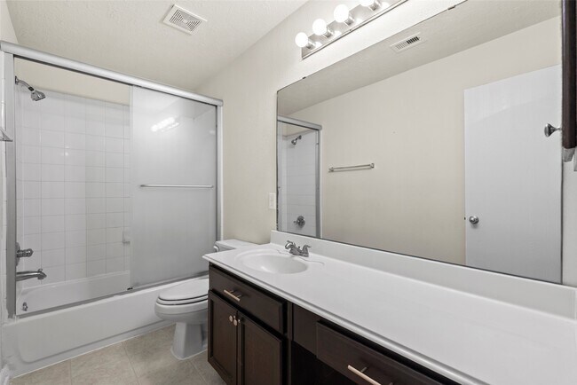 Building Photo - 20742 Fair Castle Dr
