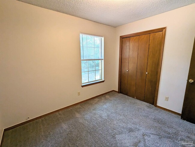 Building Photo - 6556 Bass Ln