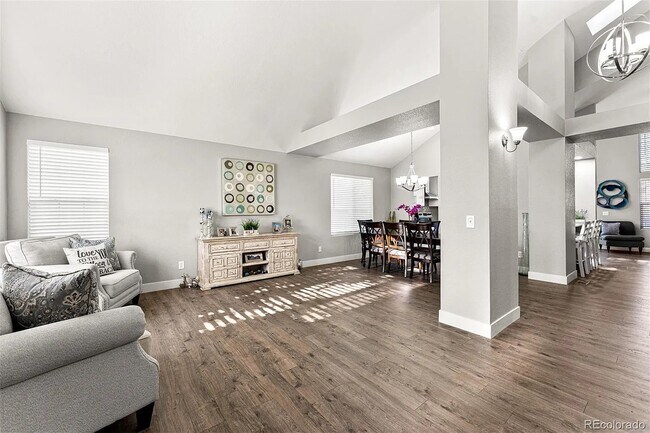 Building Photo - 9854 Salford Ln