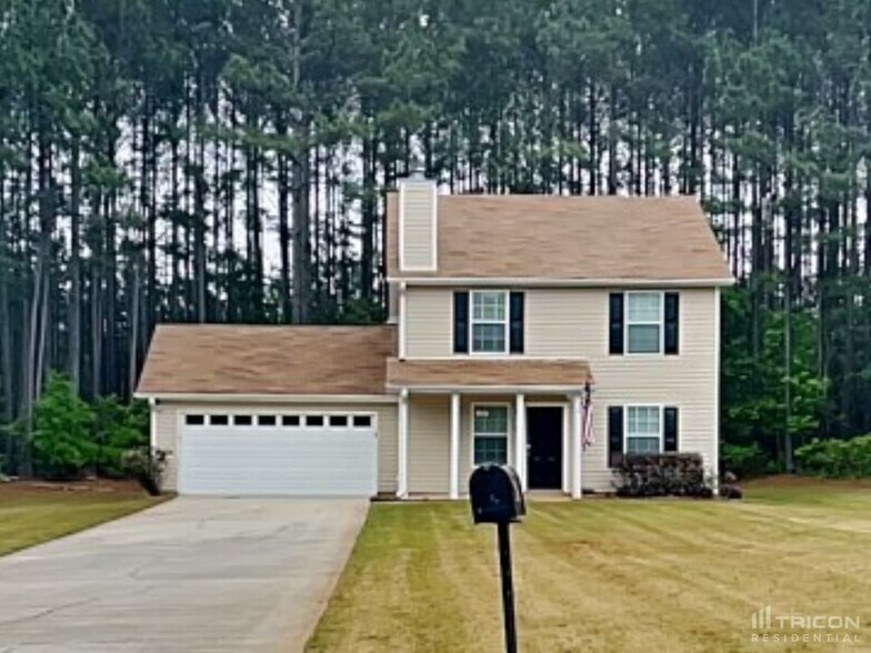 Building Photo - 734 Trickle Ln