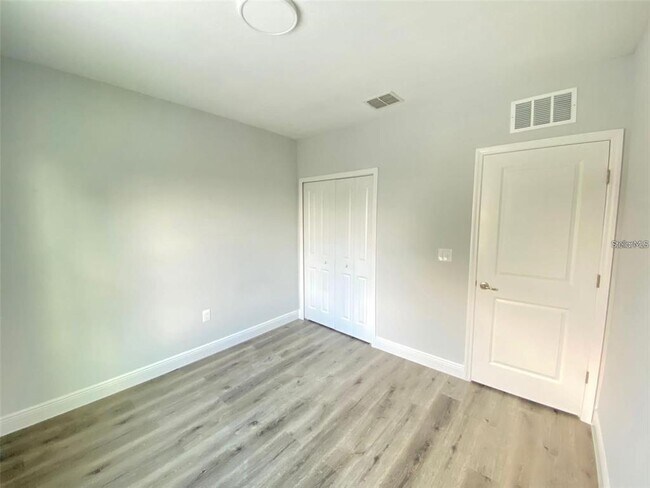 Building Photo - 610 Bluebill Ct