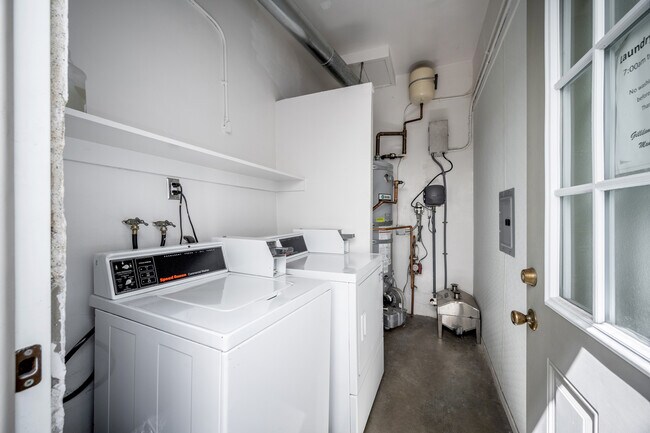 Community Laundry - 12726 Caswell Ave