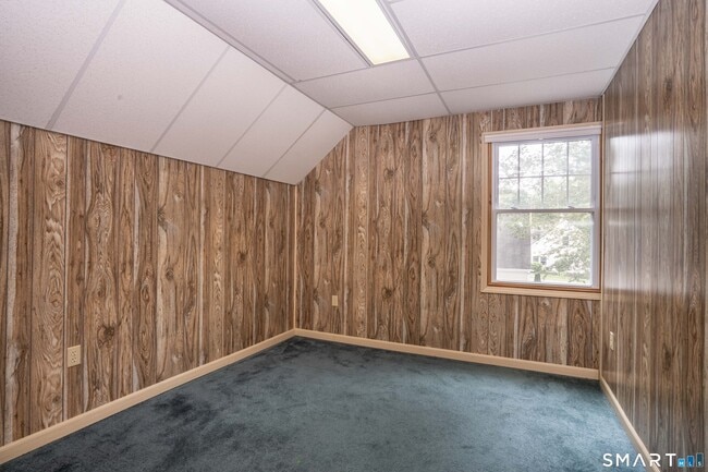 Building Photo - 302 Briarwood Ct