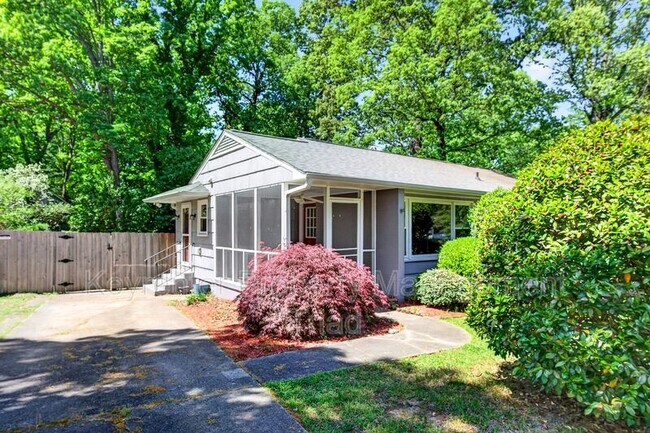 Building Photo - 3601 Normandy Rd