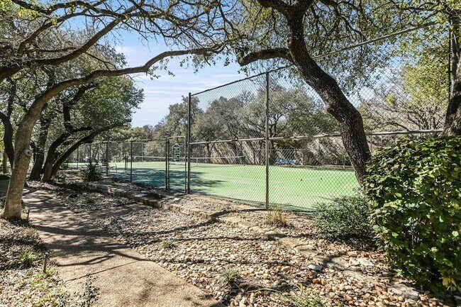 Building Photo - 8405 Cima Serena Ct