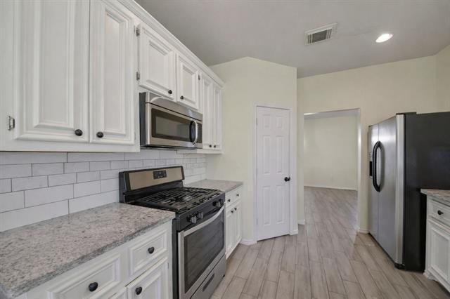 Building Photo - 16246 Field Haze Tr