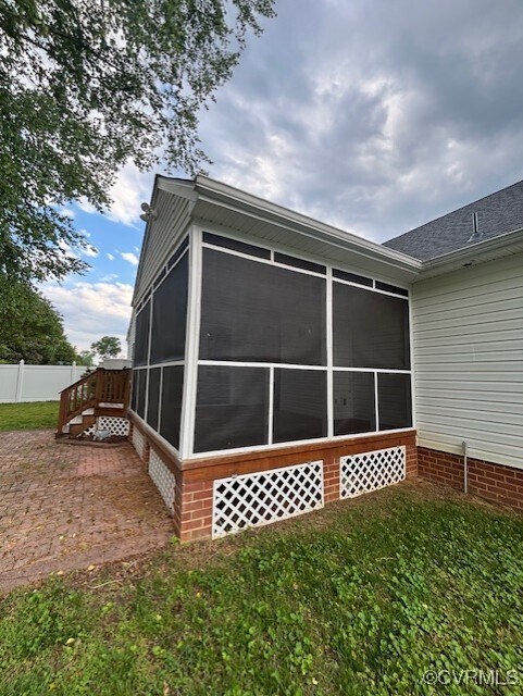 Building Photo - 8120 Castle Grove Dr