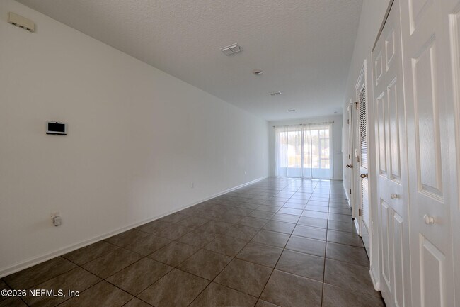 Building Photo - 244 Elmhurst Ln