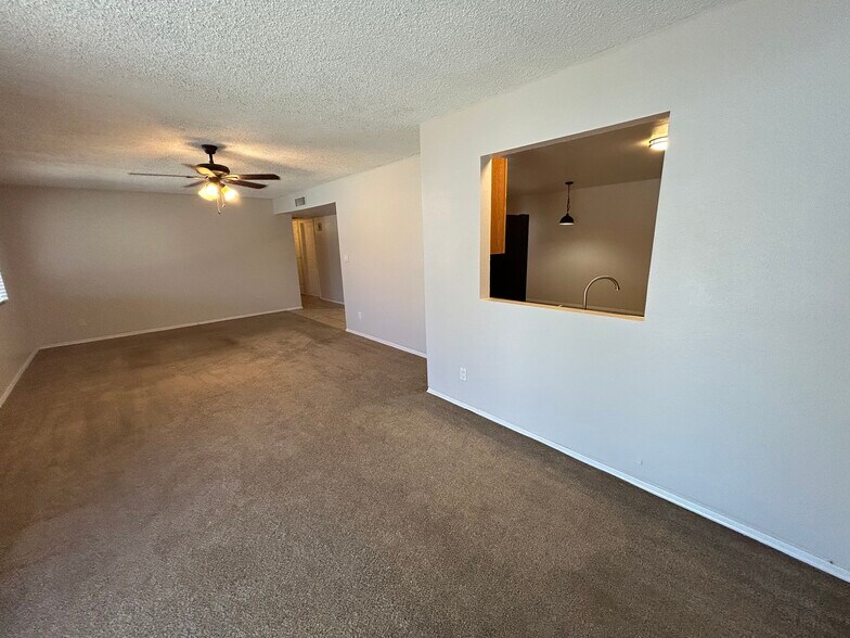 Building Photo - 6150 W Mauna Loa Ln