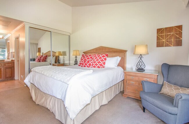 Building Photo - 1600 Atlas Peak Rd