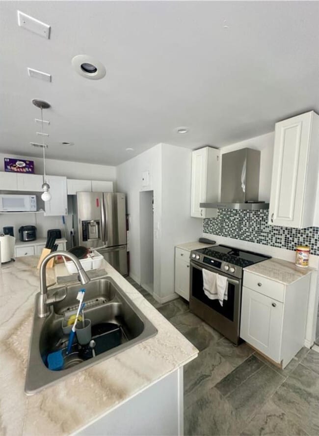 Building Photo - 2520 Fillmore St