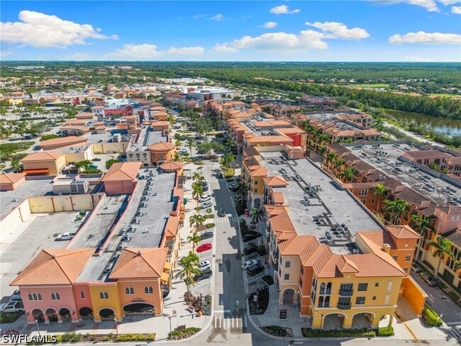 Building Photo - 23191 Fashion Dr