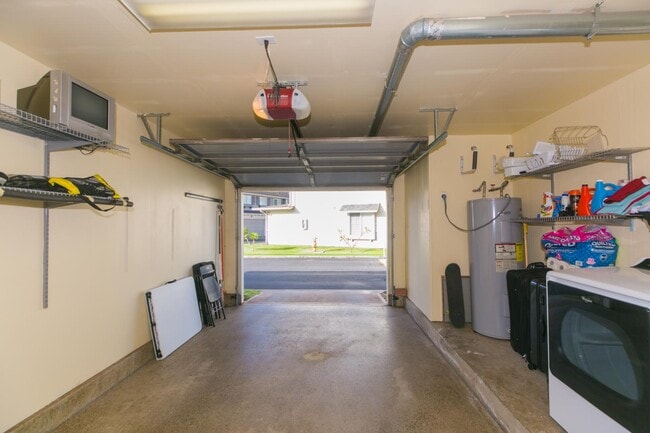 Building Photo - 91-1031 Kaimalie St. #4C3 - Lyman and Lanu...