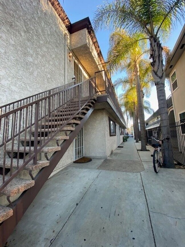 Interior Photo - Newly Remodeled Beautiful 1 Bedroom/ 1 bathroom Apartment! With PARKING!