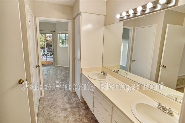 Building Photo - 23835 Del Monte Dr.