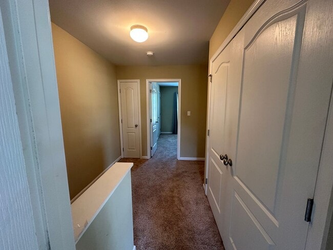 Building Photo - Tavern Grove Townhome in Campbell County-N...