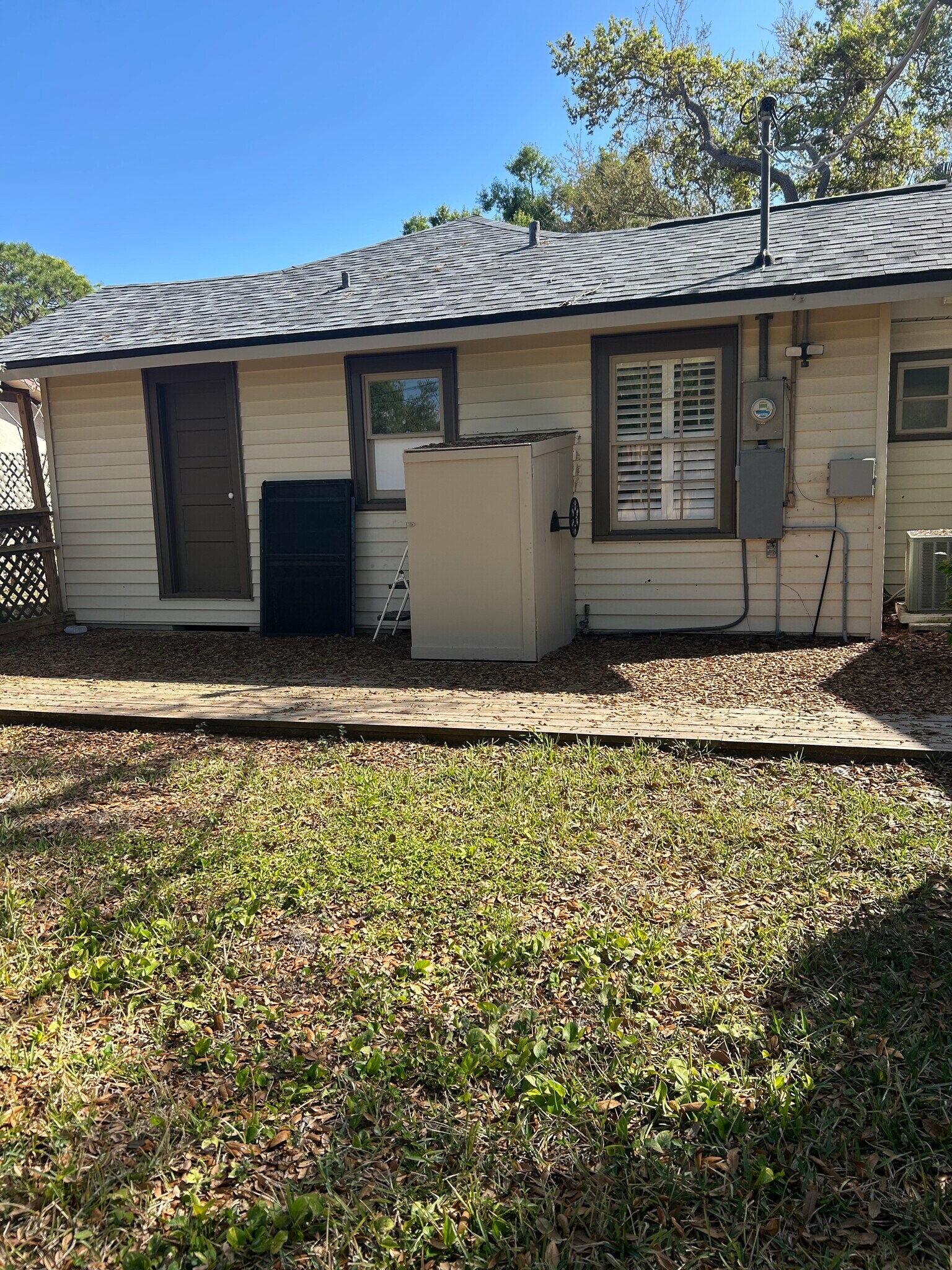 Building Photo - 3111 Elmer St