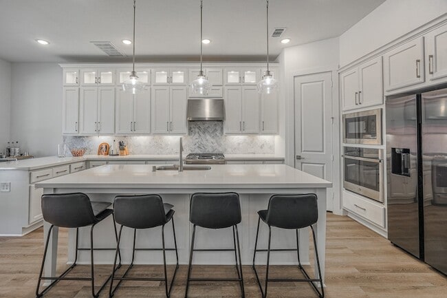 Building Photo - 662 Lost Maples Bend Ln