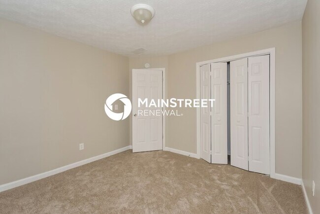 Building Photo - 3 Bedroom Pet-Friendly Home in Covington, GA with Main Street Renewal