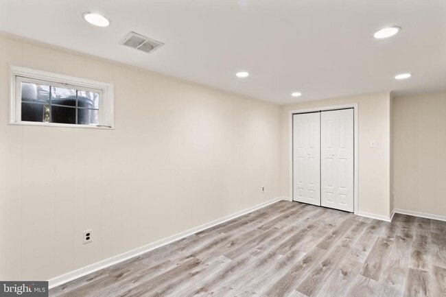 Building Photo - 2410 Alsop Ct