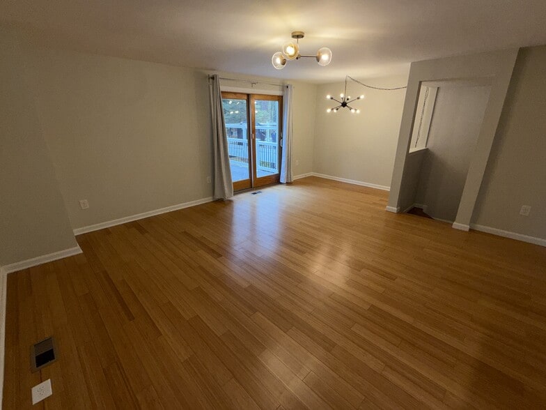 Building Photo - 1195 Palmwood Ct