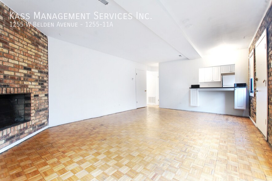 Building Photo - 1251 W Belden Ave