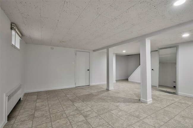 Building Photo - 209 Beech St