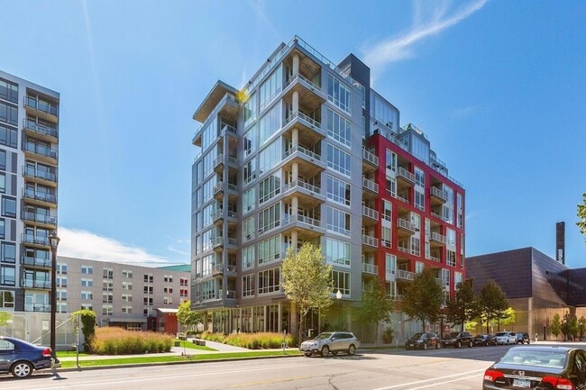 Building Photo - 901 S 2nd St