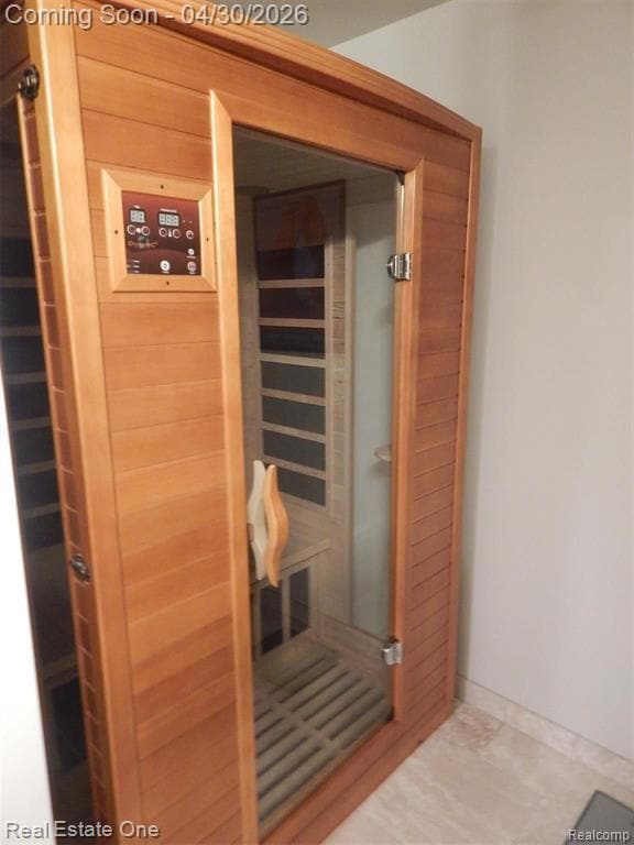 Building Photo - 714 E University Ave