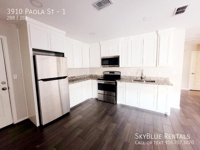 Building Photo - 3910 Paola St