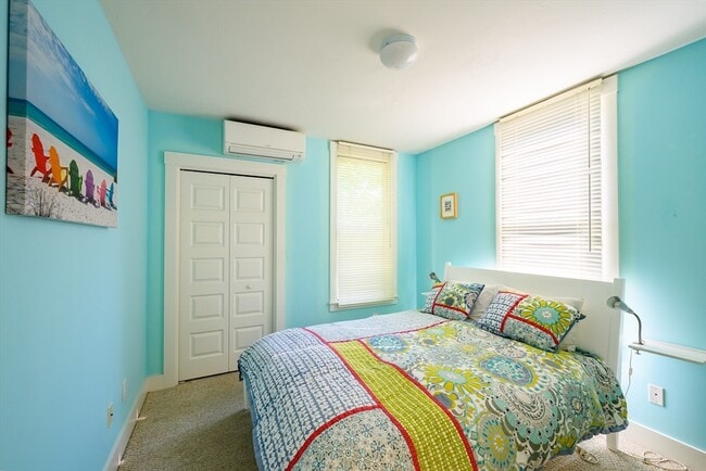 Building Photo - 7 White Pine Knoll