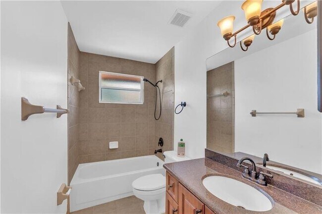 Building Photo - 9144 NW 43rd Ct