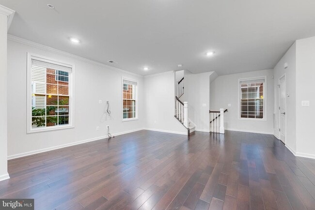 Building Photo - 23290 Milltown Knoll Square