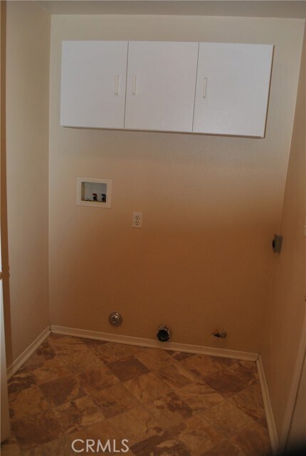 Building Photo - 27520 Nellie Ct