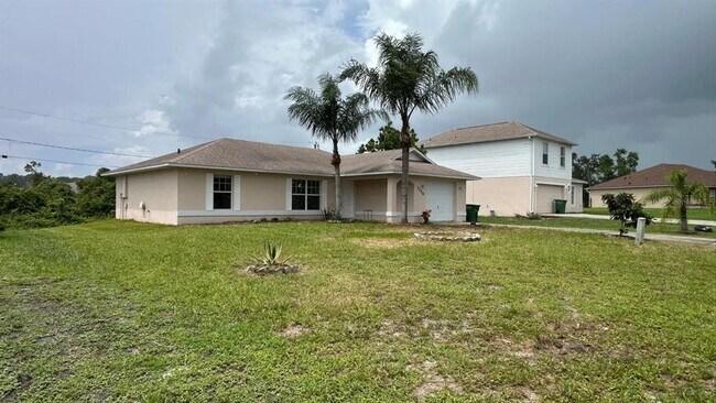 Building Photo - 3134 Canby Dr