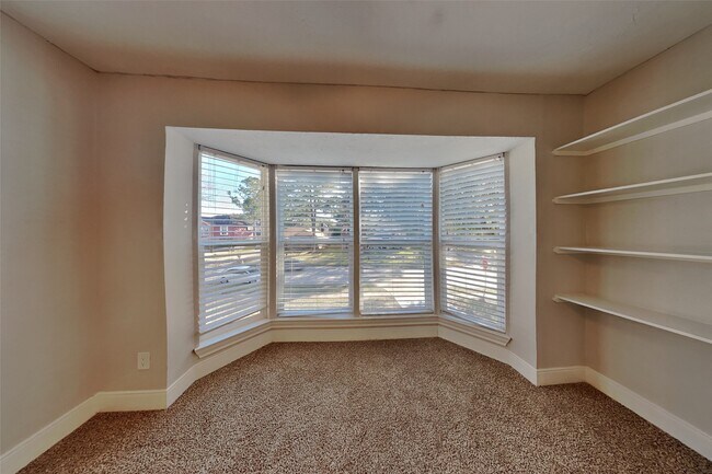 Building Photo - 1190 Red Rock Canyon Dr